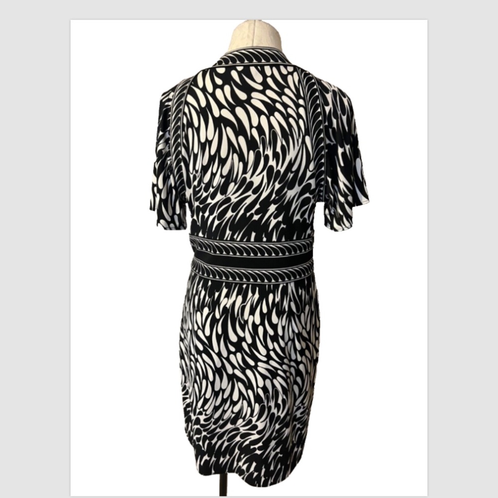 BCBGMaxAzria Dress L Large Black Ivory Stretch Washable Career Church - Picture 3 of 11